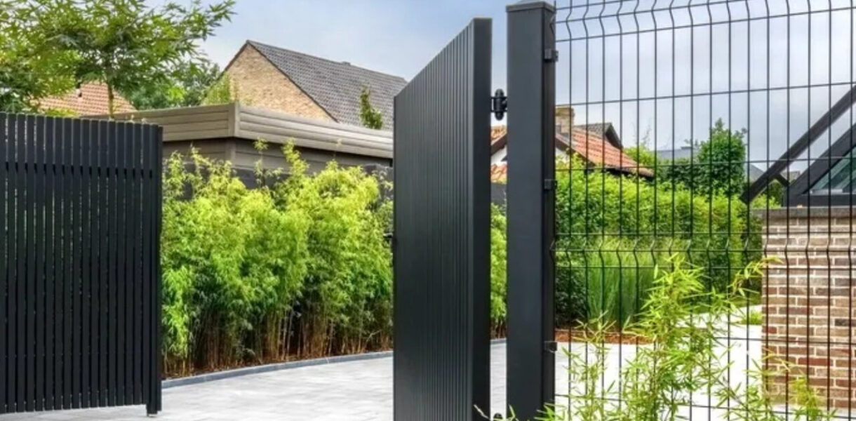 Czy ogrodzenie panelowe to dobre rozwiązanie dla domu jednorodzinnego?